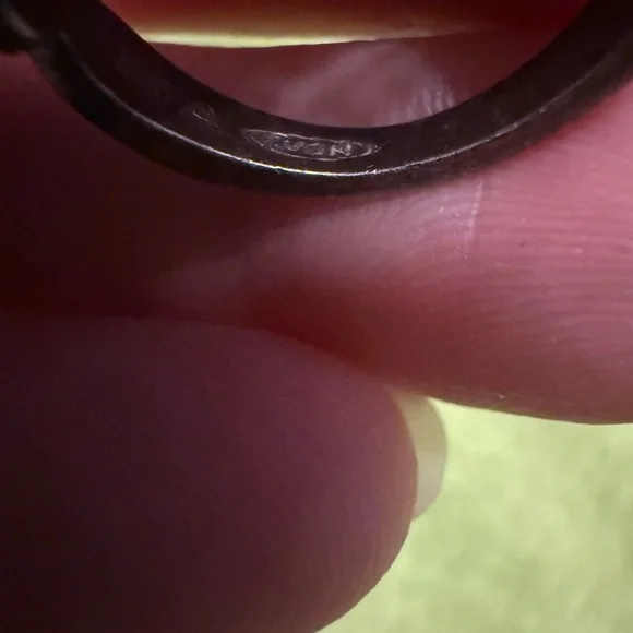 Vintage Avon Turquoise and Silver Ornate Ring - Picture 11 of 11